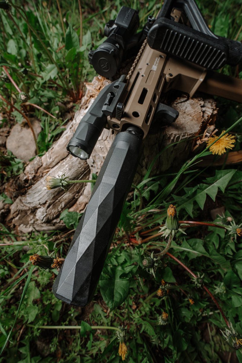 AngstadtArms's tweet photo. Grab your MDP-9’s, we ride at dawn.
+ Reticent 360S
@INFORCELights
#9mm #subgun #forest https://t.co/Z7wgh3S928