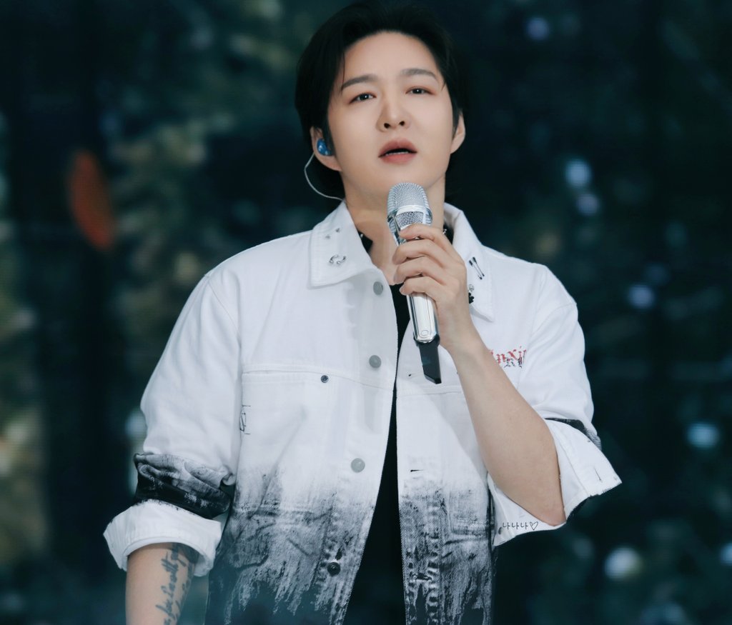 igyesug65650's tweet photo. 260607 Weverse Con Festival

#이창섭 #LEECHANGSUB #위버스콘서트 https://t.co/Xs1dkIiQui