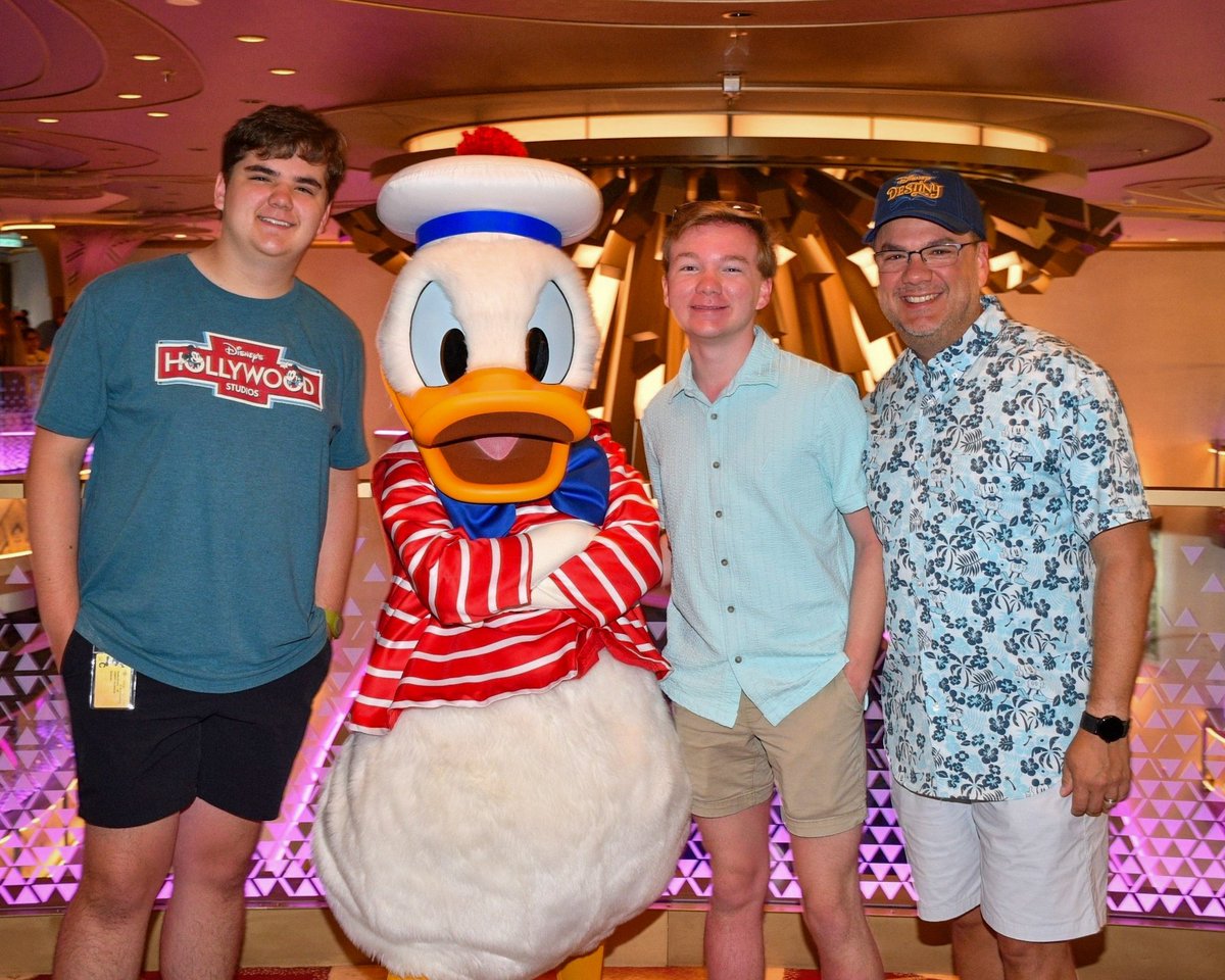 MichaelHalbrook's tweet photo. Happy birthday, Donald! https://t.co/La9E0WVHBy
