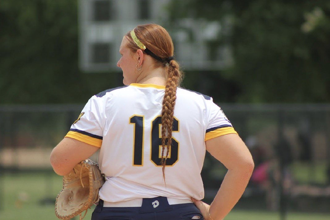 IsabellaE2027's tweet photo. Had a great start to the summer season our team went 4-1. I ended the tournament with a .333 batting average with 1 💣 1 Double and 1 single with 5RBIs and a few good plays at first!! @LadyBantams @llgmccauley @Org_LLG #Strikefirst #LLG #Getstruck #Lightsout https://t.co/LwAEpN9cEH