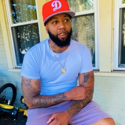 tvelldolo's tweet photo. #NewProfilePic https://t.co/vA8NH0896g