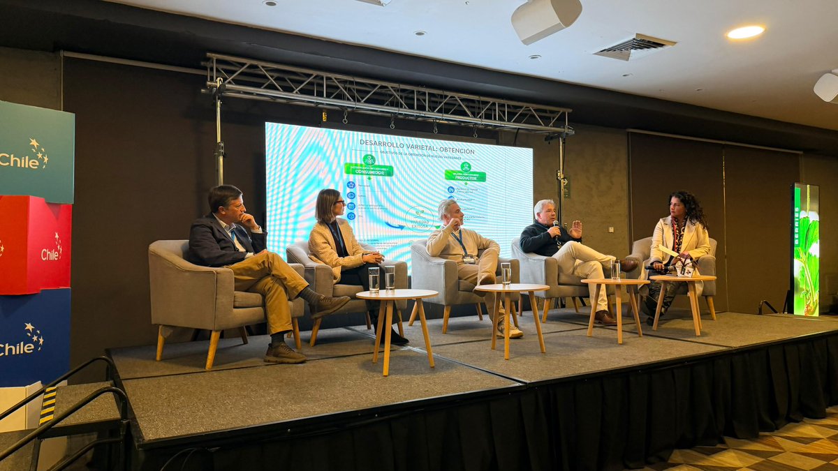 MinexGt's tweet photo. #DiplomaciaComercialGT | Guatemala participa en Agrotrade LATAM 2026 para impulsar comercio e inversión.

Lee la nota ➡️ https://t.co/i5RZnlFpXL https://t.co/8J73oVjWGV