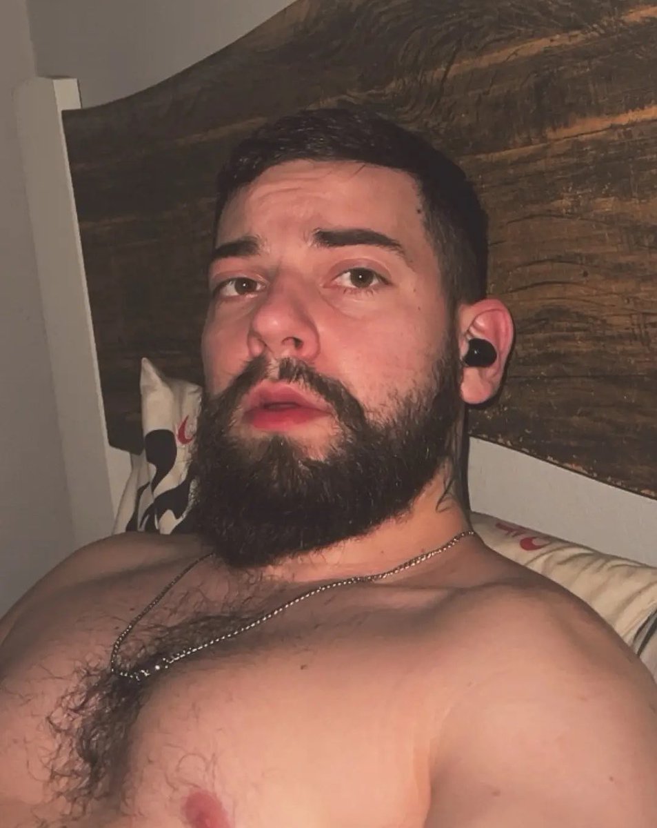 euluike's tweet photo. Preciso fazer a barba to agoniado já https://t.co/K44kZU2vTa
