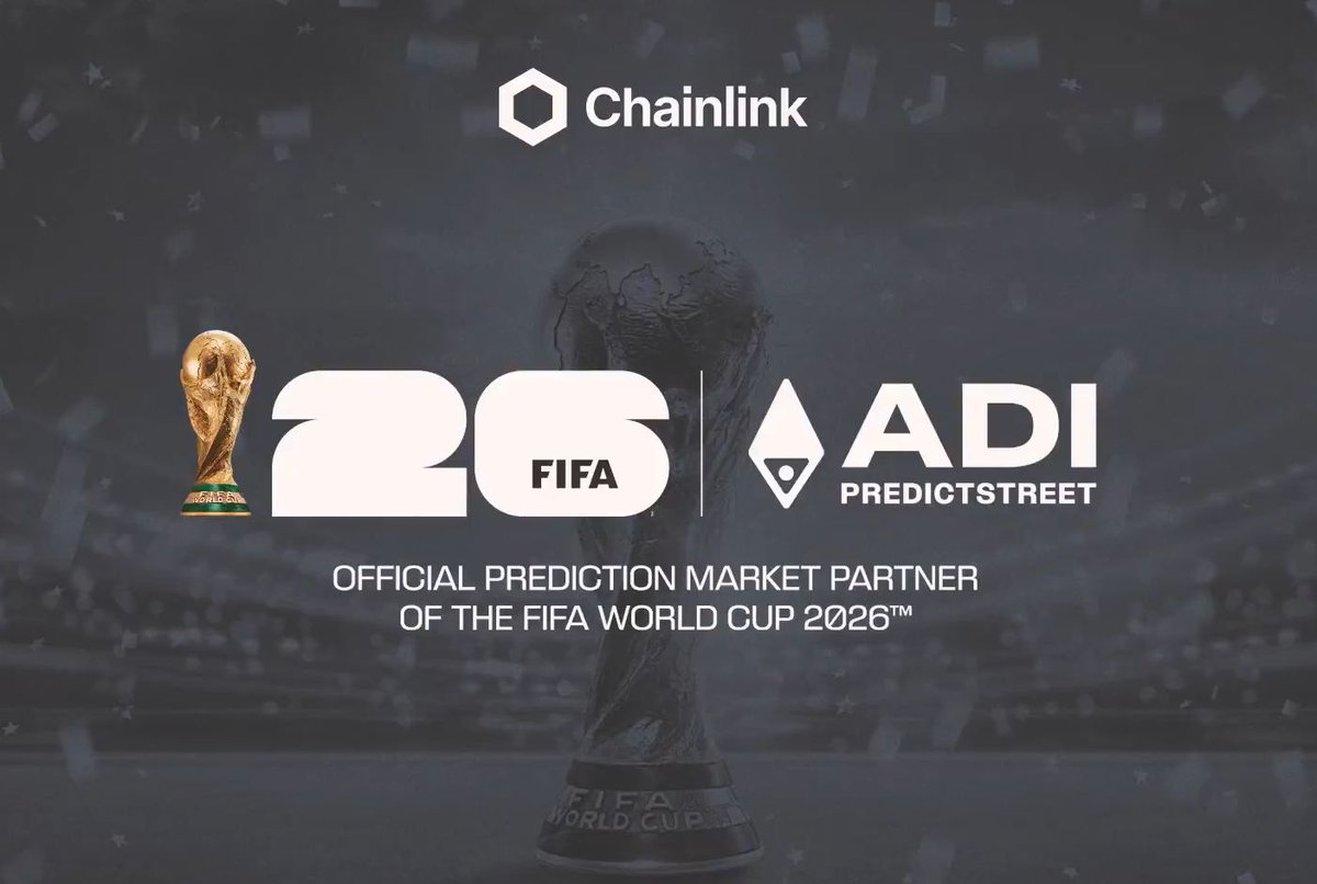 RealAllinCrypto's tweet photo. 🚨CHAINLINK POWERING FIFA WORLD CUP⚽️

Huge partnership news as @chainlink is now powering the official prediction market partner of the FIFA World Cup.

@Predictstreet has adopted $LINK as its exclusive oracle bringing accurate market data &amp; instant payouts to 6B+ global fans! https://t.co/mqDFyVWOZm