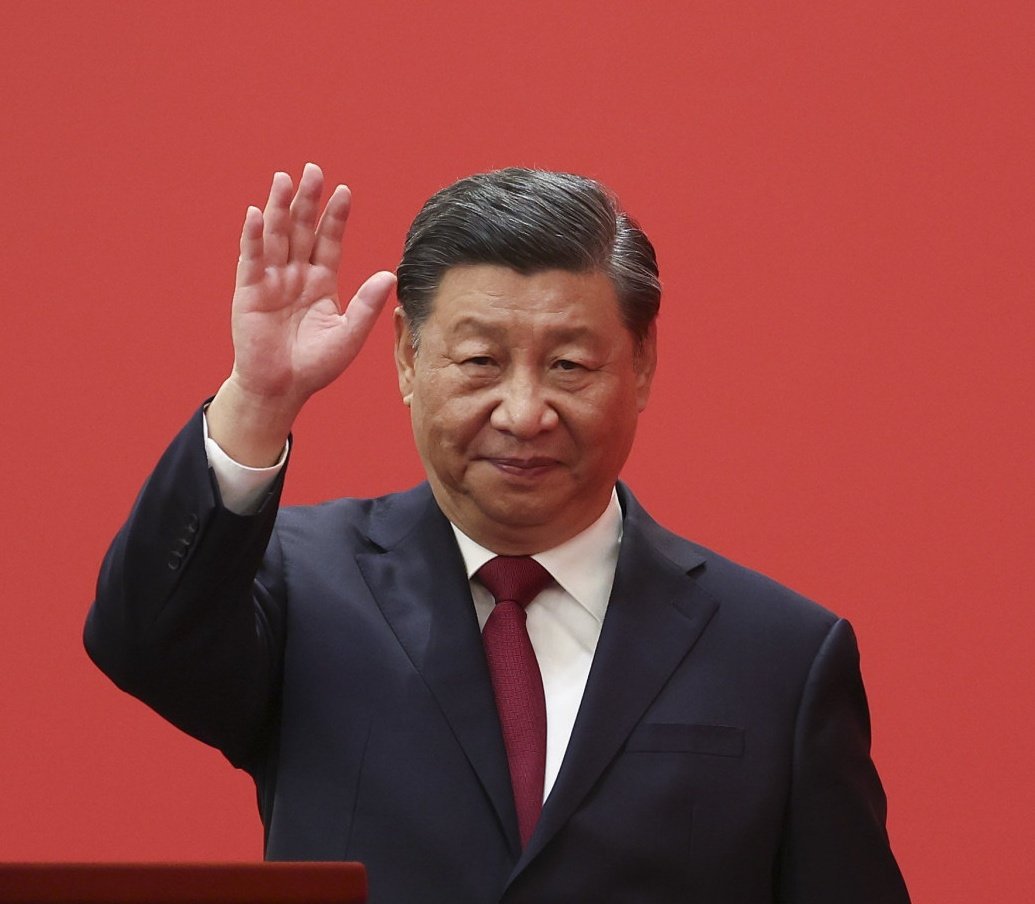Currentreport1's tweet photo. BREAKING:

China is preparing a major $295 billion plan over the next 5 years to build a nationwide network of interconnected AI data centers. https://t.co/J2MLxJEtzY