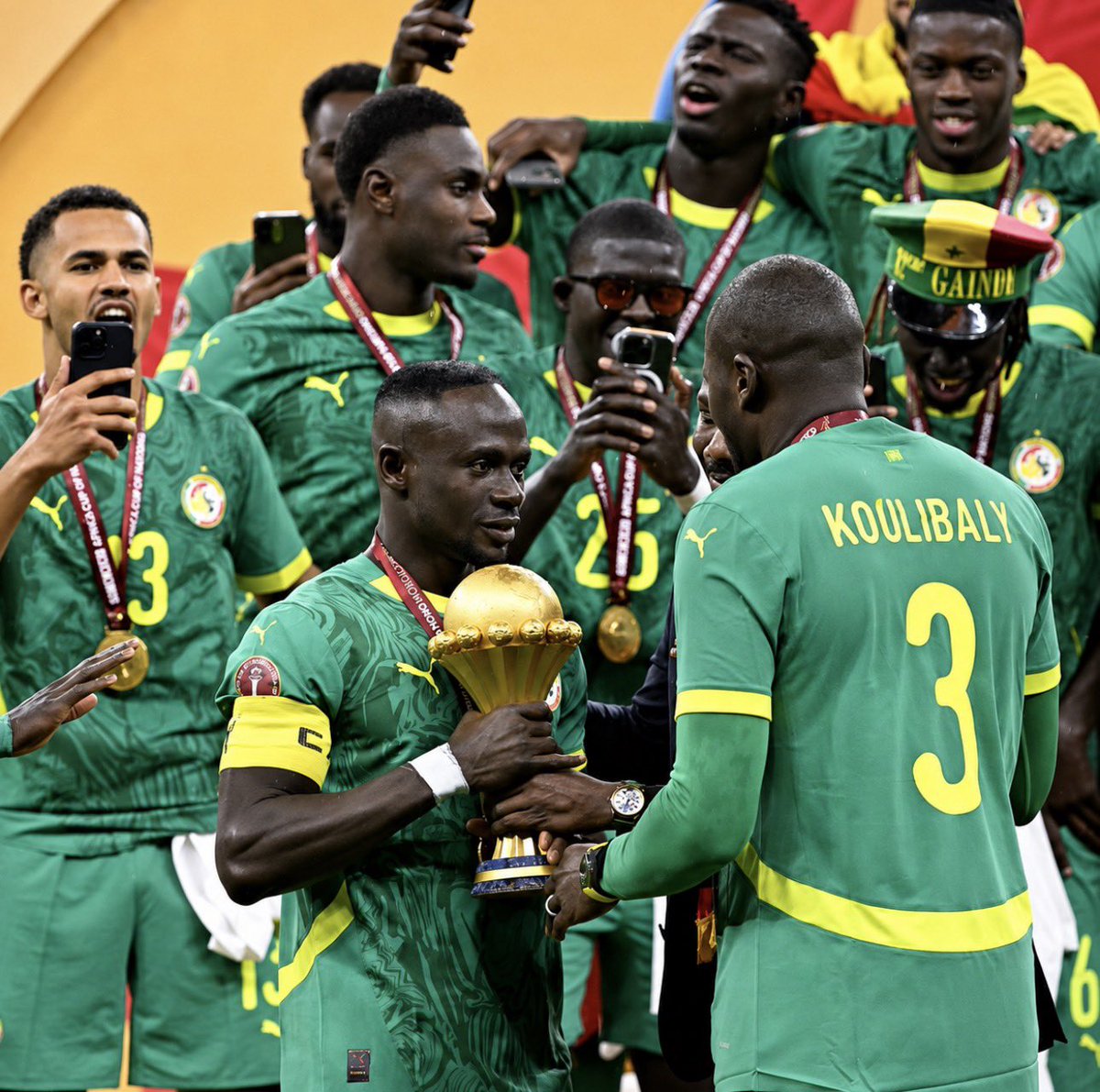 ActuFSn's tweet photo. CHAMPIONS OF AFRICA https://t.co/JcewEArlEZ