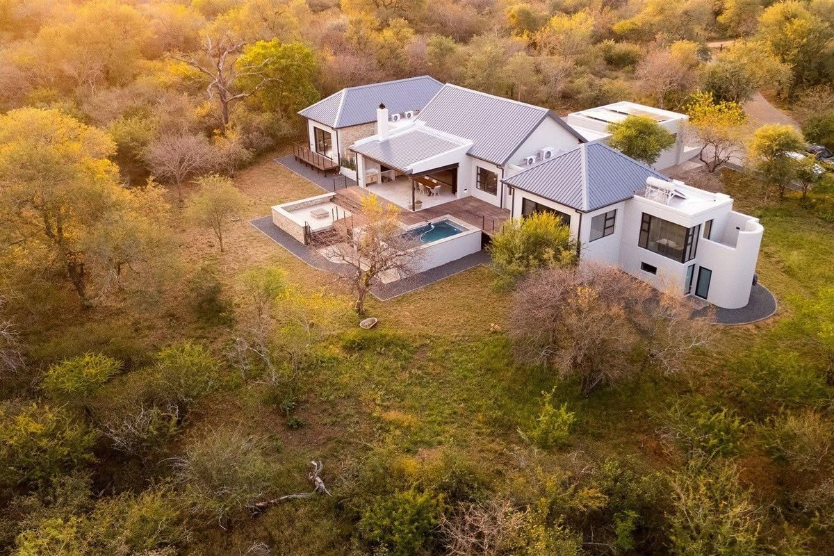 XekiHlongwane's tweet photo. 📍Zandspruit Bush & Aero Estate, Hoedspruit
🫰🏾R19,850,000
🛏️4
🛁4