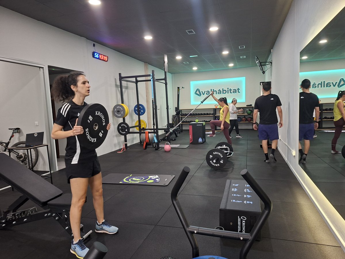 RunHabitat's tweet photo. Hace apenas un mes abríamos las puertas de Valhábitat Guanarteme.

Un nuevo espacio, nuevos retos y la misma filosofía que nos ha acompañado desde el principio: ayudarte a moverte mejor, sentirte mejor y entrenar con sentido.

Solo podemos decir una cosa: GRACIAS 😍 https://t.co/Jh17C0KwB7
