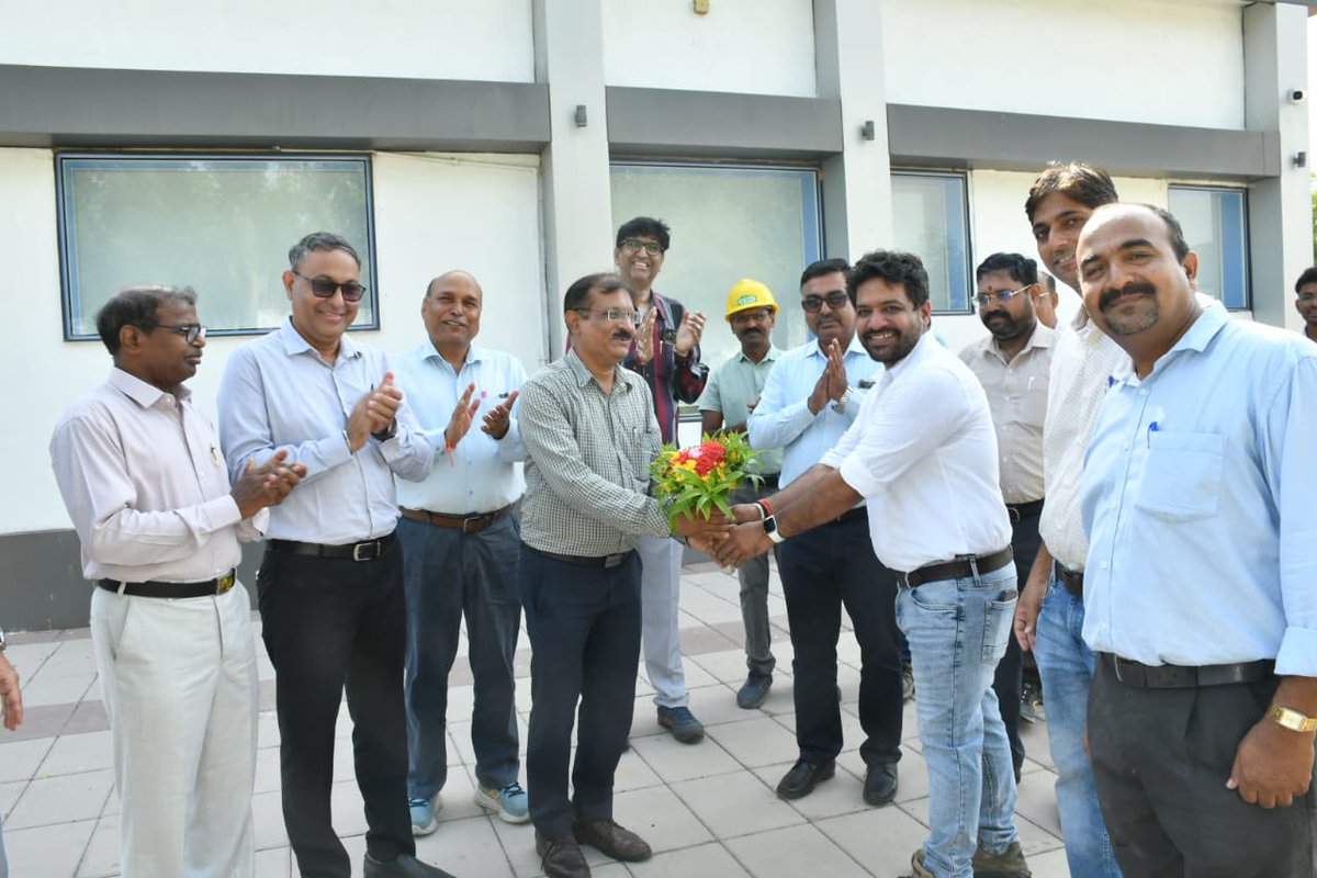pksingh_iffco's tweet photo. 🌱🌳 Environment Week – Day 5 at IFFCO Kalol 🌳🌱

As part of the ongoing Environment Week celebrations, the Officer Association, along with senior officials of IFFCO Kalol, actively participated in a tree plantation drive, reaffirming our collective commitment to environmental stewardship and sustainable development.

Every tree planted today is a step towards a cleaner environment, healthier communities, and a greener future for generations to come. Together, we continue to nurture nature and strengthen our resolve for a sustainable tomorrow.

#EnvironmentWeek2026 #IFFCOKalol #GoGreen #TreePlantation #Sustainability #ClimateAction #GreenFuture #EnvironmentalResponsibility #EkPedMaaKeNaam