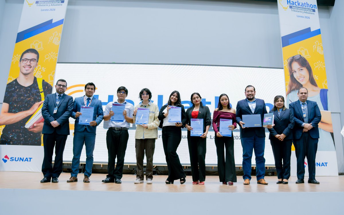 SUNATOficial's tweet photo. El evento incluyó la interpretación en lengua de señas 🤲🏾 con el fin de promover la inclusión.
Con esta iniciativa, la #Sunat reafirma su compromiso con la educación de manera descentralizada desde la selva peruana.
¡Juntos contribuimos con el desarrollo del país! 🇵🇪 https://t.co/gWDaeyY5YX