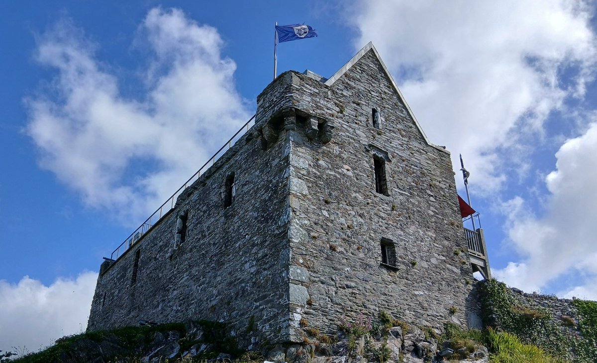 daveainsworth63's tweet photo. The view from Baltimore Castle, West Cork. ๐ฎ๐ช #Baltimore #CountyCork https://t.co/zewgPOp0Ty