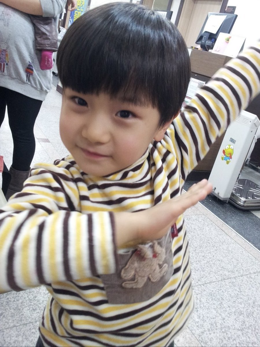 kangbaelov's tweet photo. mari tutup hari ini dengan ke imutan song seungho kiciii, selamat malam semuanyaaa~ https://t.co/1CKAWGKmS1