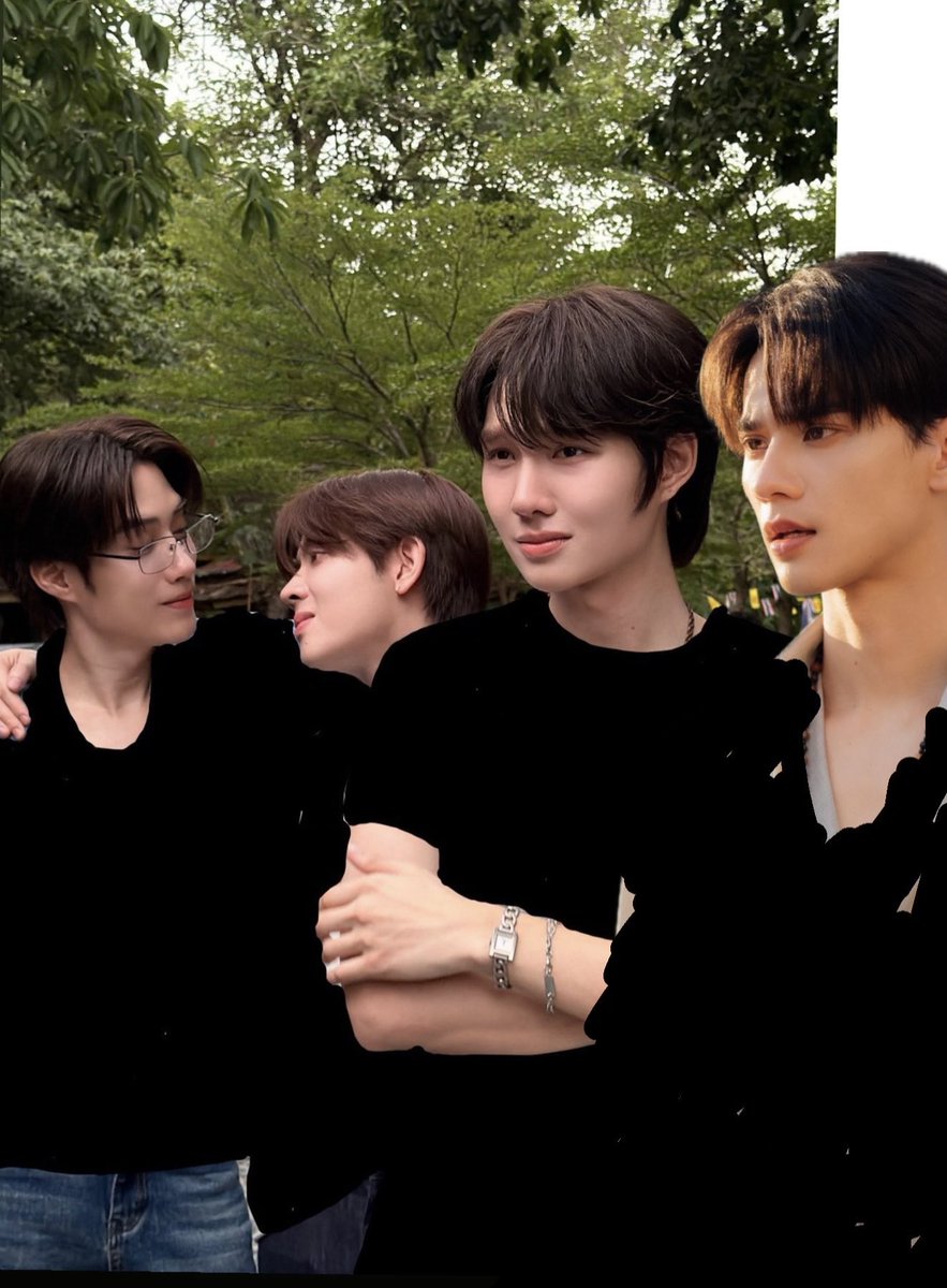taiixyang's tweet photo. Who invited him https://t.co/jUm5bDwARs