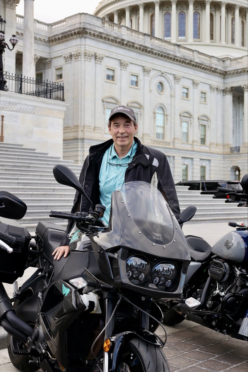 RepBalderson's tweet photo. Ride to Work Day at the U.S. Capitol!

For the third consecutive year, the Congressional Motorcycle Caucus hosted riders to promote motorcycle awareness, encourage safe riding, and celebrate the millions of Americans who belong to the riding community. https://t.co/KGyFnWk4BI