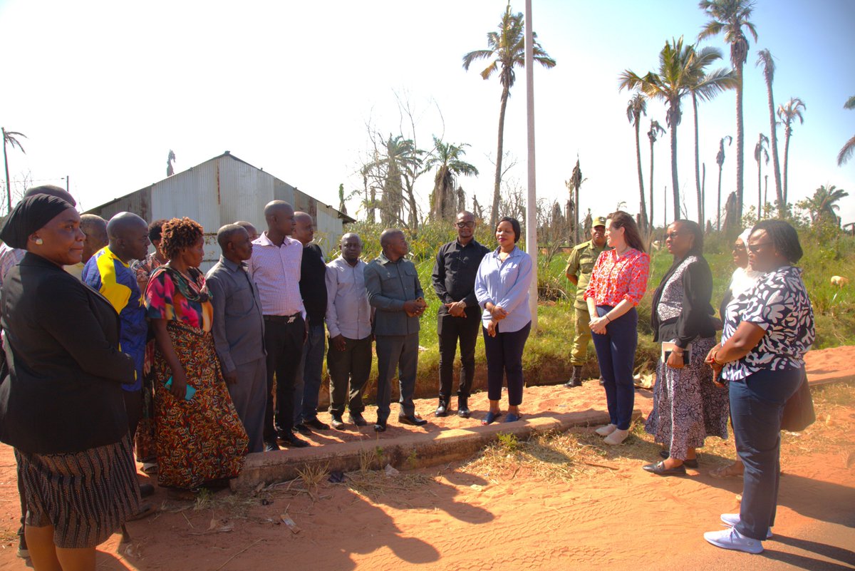 unwomentanzania's tweet photo. Designing effective crisis responses begins with community perspectives.

To connect the discussions with realities on the ground, UN Women and partners visited flood-affected areas and listened to community perspectives to shape locally informed responses to the needs of women, youth and affected households.
