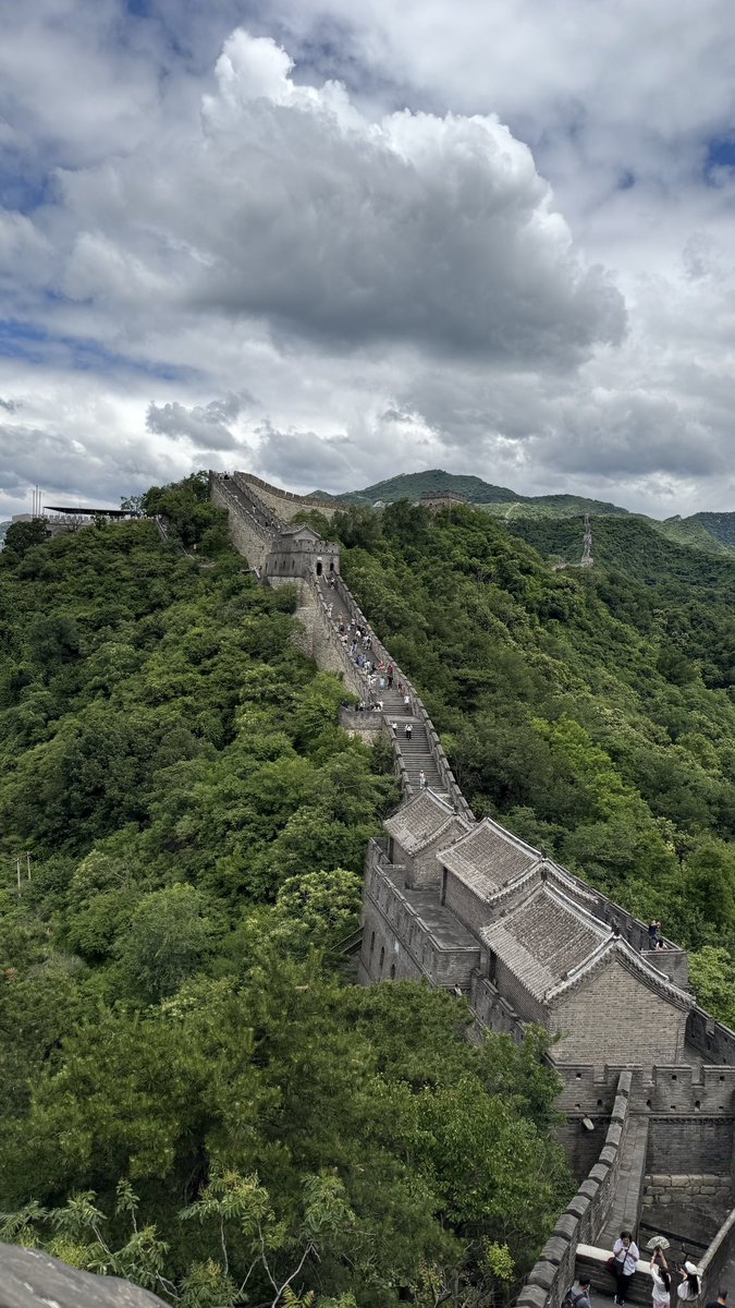 KhuramanSa's tweet photo. Çin səddində addımlamaq tarixə toxunmaqdır🇨🇳
Great Wall mood. 🧱✨
#ChinaCheck ✅ https://t.co/PB7AbsuE1A
