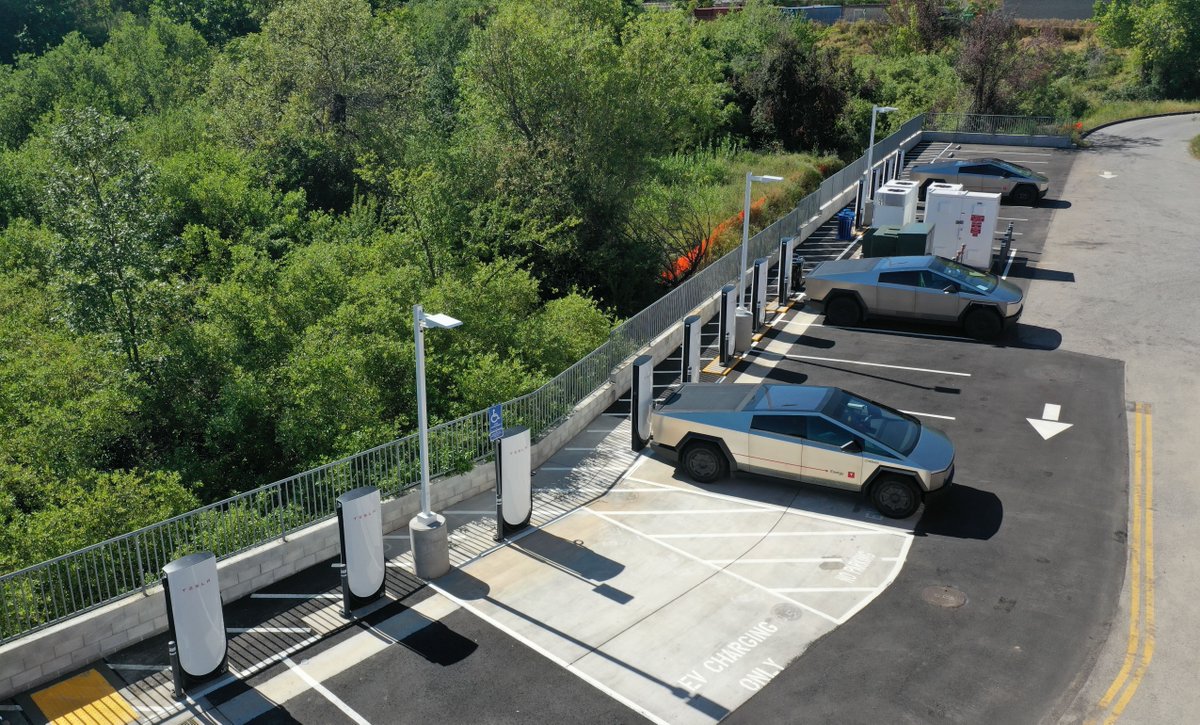 TeslaCharging's tweet photo. New Tesla Supercharger: Colfax, CA (12 stalls) 
https://t.co/slpVxY2Fzq https://t.co/UV8bWdF2EX