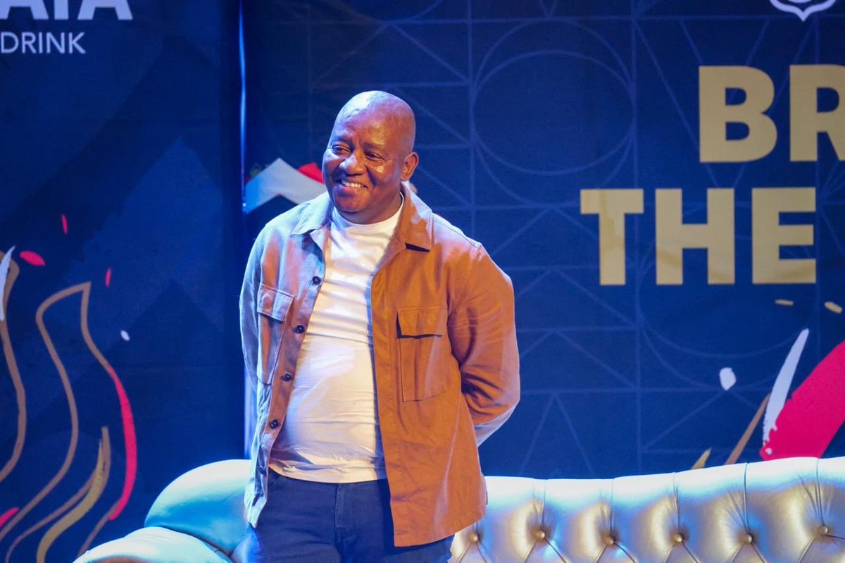 BirdsEyeViewpty's tweet photo. 🚨 BREAKING
At DJ Sbu’s #BrickByBrick launch, #Afrirent Chairman Senzo Tsabedze announced a R1M investment for a scalable, bankable business idea.
A boost for South Africa’s entrepreneurs.

#DJSbu #BrickByBrick #Afrirent #Entrepreneurship #StartupSA #Innovation #Invest #WorldCup https://t.co/TWtQs1tcda