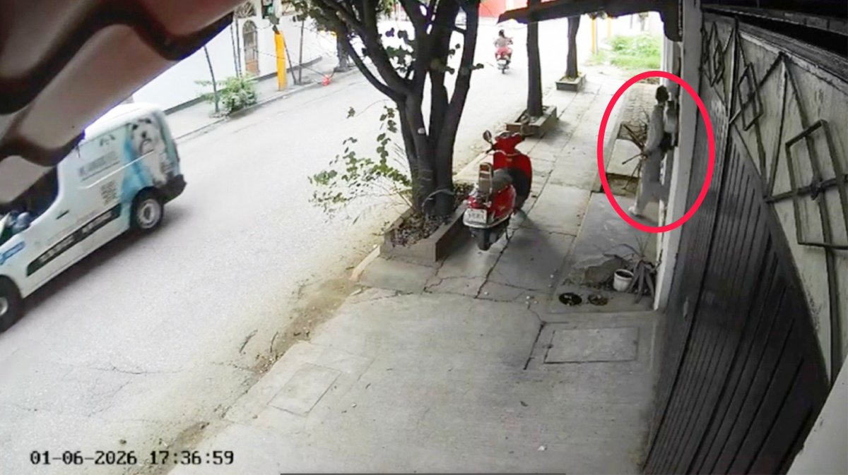 ContraProMx's tweet photo. 🚨 ¡SI LO RECONOCE, DENÚNCIELO!

La #PolicíaMunicipal de #SantaLucía del Camino detuvo a un hombre señalado previamente por ingresar sin motivo a un estudio de ballet y danza aérea para #menores en la col. Gómez Sandoval. 
📢 El edil Juan Carlos García Márquez (@JC_GMarquez) exhorta a la ciudadanía a denunciar si cuenta con información que ayude a prevenir posibles delitos.

#oaxaca