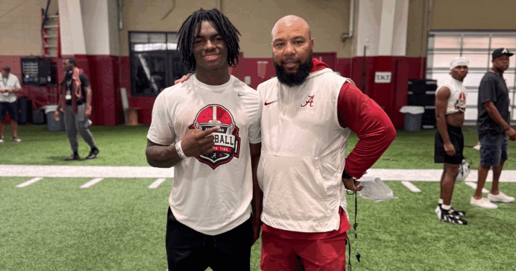 blakebyler45's tweet photo. Alabama added a new running back commitment in the 2027 class last night in Tai Phillips.

BOL caught up with one of his coaches at Irmo HS (@Demyond1) to discuss what he brings to the Crimson Tide.

"He's a home run hitter."

More: https://t.co/Xg9iZgPHbq (On3+) https://t.co/cFbtM12t5k