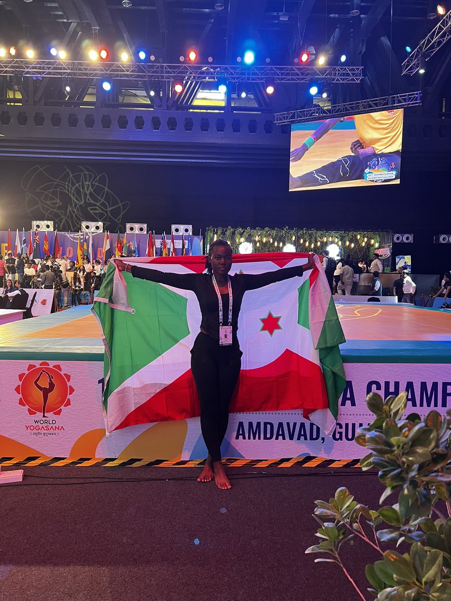 irakoze____'s tweet photo. It was an opportunity to gain experience &amp;visibility

Yes visibility,I was asked so many time where is Burundi,all judges they mispronounced my country they’re saying Burunji/Buruni/Burudi,when I say I’m from Burundi they’re like,in South Africa?As if South A. were a continent 🫢 https://t.co/PBFS6nUn7c