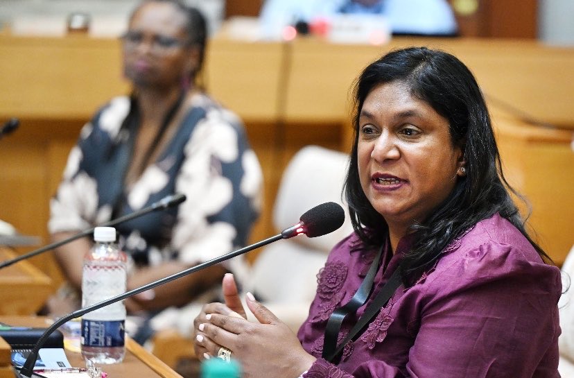 Ndaba_2025's tweet photo. When Madlanga commission is done with Khan, the indian cabal will have no where to hide in IDAC, she is going down too.!!

Winnie Mandela we EFF .!!😩😭 https://t.co/9dYFCXy53g