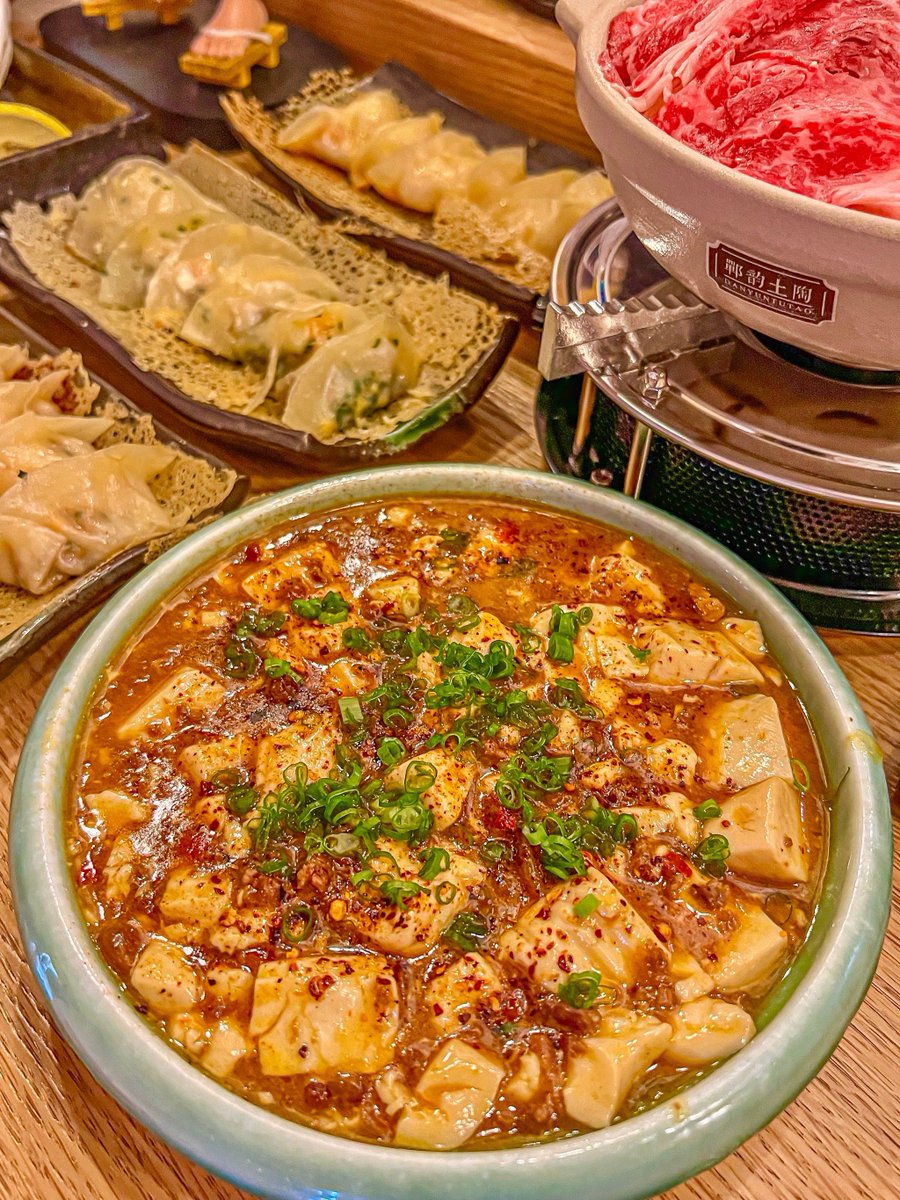 FltRprk00J35216's tweet photo. Craving bold flavors Try our hand-rolled Japanese matcha gyoza with crispy edges and sweet-savory dipping sauce—authentic tiny bites of joy! https://t.co/QAriR1C6dh