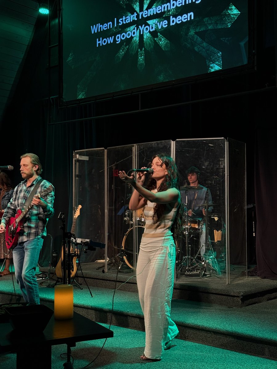ImageChurch's tweet photo. Sunday’s set list: So So Good | I Believe | That’s the Power https://t.co/qahEPR5iyn