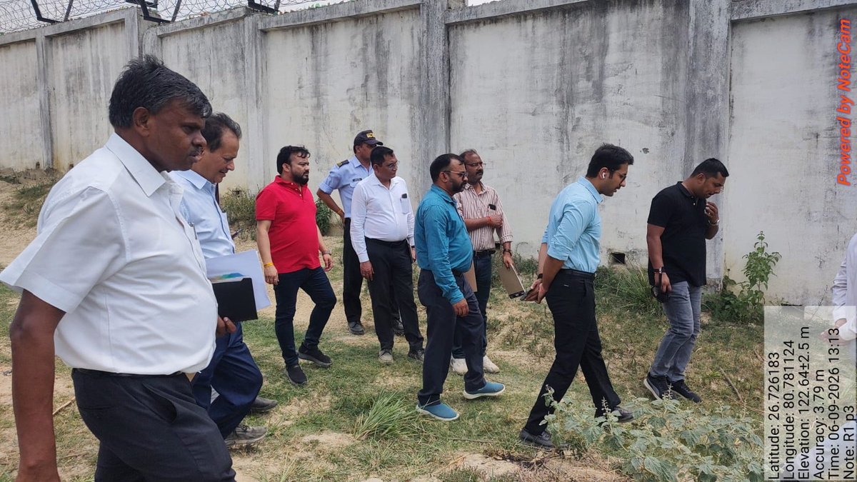 upeidaofficial's tweet photo. UPEIDA ACEO shri @IASshashank10 visited Defence Industrial Corridor Lucknow along with BrahMos officers and instructed to complete the ongoing works ahead of schedule...
.
.
@CMOfficeUP @ChiefSecyUP @BrahMosMissile https://t.co/8qdKsfrTcF