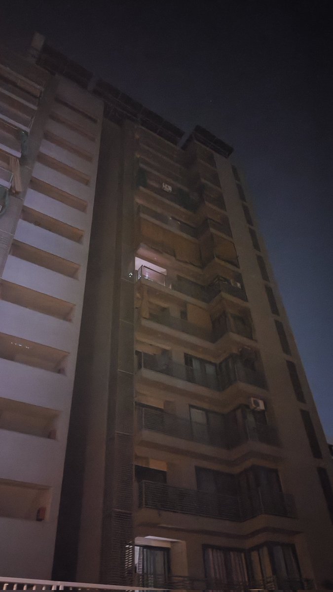 AvsBhandari's tweet photo. @UGVCL_official @CollectorGnr @irushikeshpatel @CMOGuj @Bhupendrapbjp 
Frequent electricity cuts in greencity, smart City Capital of Gujarat. #Gandhinagar  #SmartCity https://t.co/wNKkJAx039