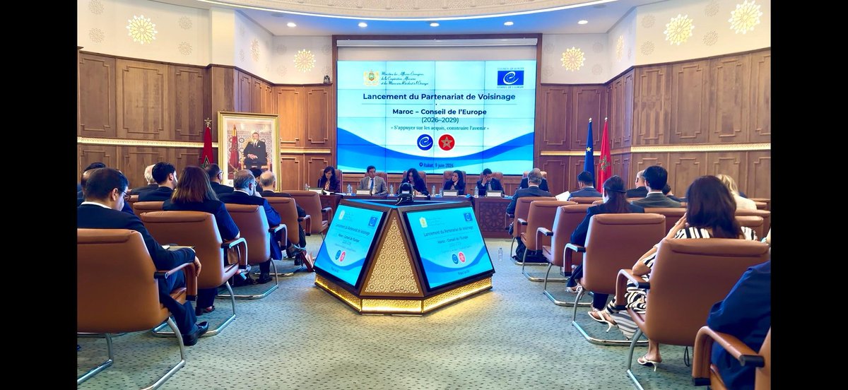 DiplomaciaM's tweet photo. Hoy en Rabat, @DiplomaciaM ha acogido un acto conjunto con motivo de la presentación de la nueva Asociación de Vecindad entre Marruecos y el Consejo de Europa (2026-2029), bajo el lema : «Aprovechar los logros, construir el futuro» https://t.co/ewA3QJh77B