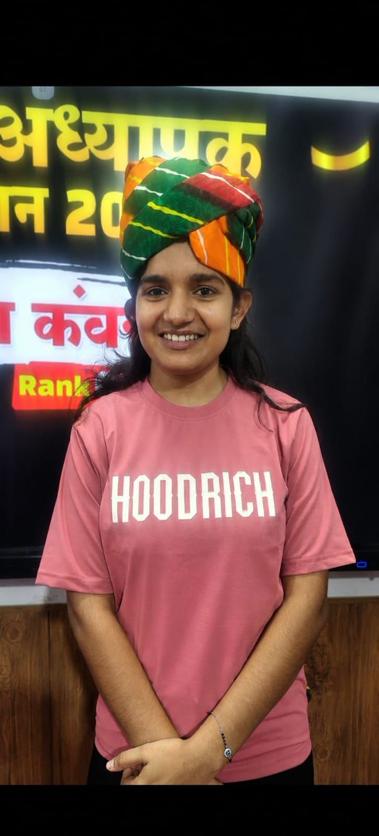 PartapRamgarh's tweet photo. जैसलमेर जिले के सोनू गाँव की प्रतिभाशाली गीता कंवर सुपुत्री श्री कोजराज सिंह सोनू को राजस्थान द्वितीय श्रेणी शिक्षक भर्ती परीक्षा (विज्ञान विषय) में सम्पूर्ण राजस्थान में #पाँचवीं_रैंक प्राप्त कर क्षेत्र, समाज एवं परिवार का गौरव बढ़ाने पर हार्दिक बधाई एवं शुभकामनाएँ। https://t.co/ZauhX8941Q