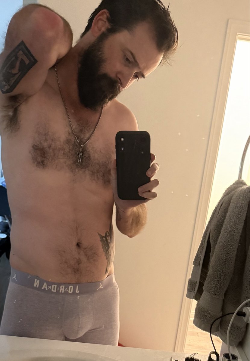 Scare555krow's tweet photo. Because who doesn’t want a cowboy in almost nothing? 

https://t.co/AuOmh3L2nm

#armpits for days!
#cowboy all the way 
#pleasure 24/7 https://t.co/7WC26UO3Wg