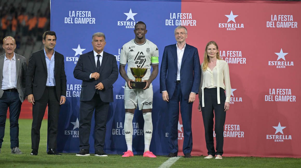culefirever's tweet photo. @VibesFoot @FabrizioRomano 🔵MARSEILLE AURAIT PROPOSÉ UNE OFFRE XXL AU BARCA POUR JOUER LE JOAN GAMPER À FIN DE GAGNE LEUR PREMIÈRE TROPHÉE DEPUIS 2011!🔵 https://t.co/QmZmWAGM7E