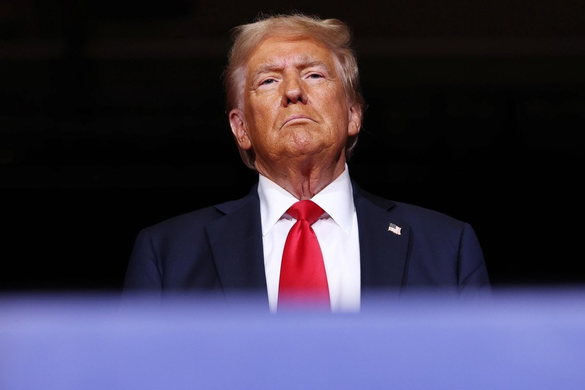 factpostnews's tweet photo. The Trump administration has moved to allow dumping of toxic coal waste, shielding corporations from water pollution lawsuits. https://t.co/UBcSuw5gKe