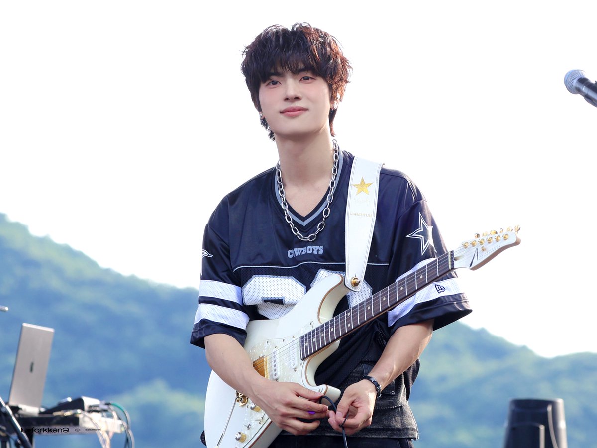 luvforkkan9's tweet photo. 260606 •  벨포레위크

#원위 #ONEWE #강현 #KANGHYUN https://t.co/EJ3yKXY8uZ