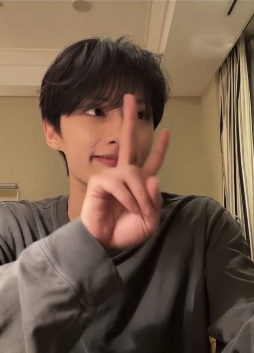 mm_degull623's tweet photo. 이건아직도나에게있어레전드사진이라고볼수있는 https://t.co/j4XNUZjXEf