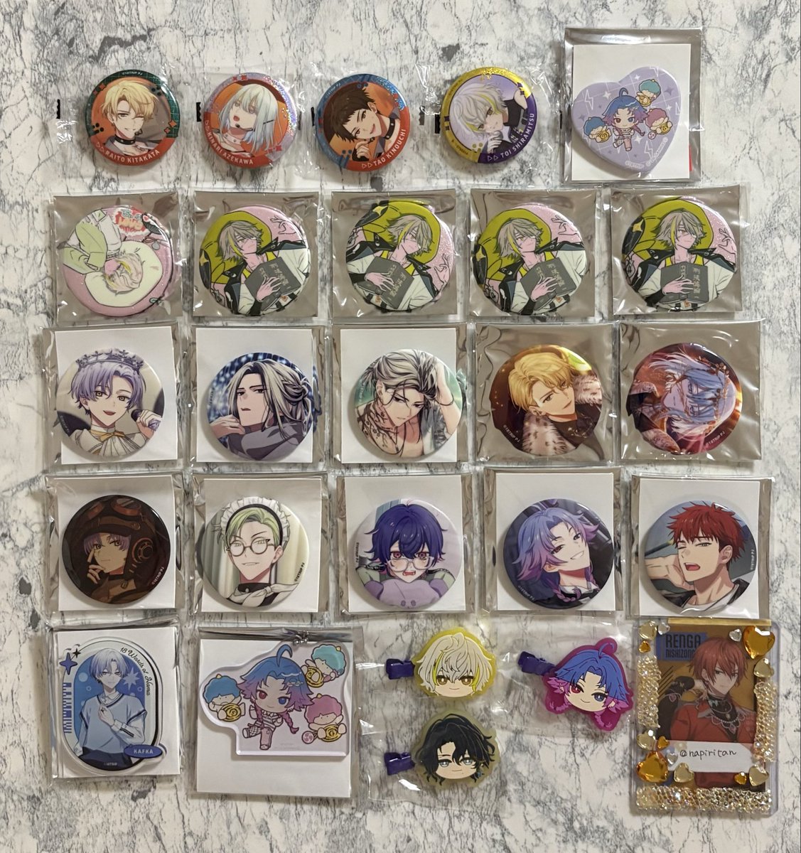 napiritan's tweet photo. 【交換】18TRIP エイトリ キャラバッジコレクション 缶バッジ キーホルダー クリアシート サンリオ ぺたコレクション アニメイト特典

譲 ▶︎ 画像(可不可、添、礼光、宗氏、潮、來人、幾成、千弥、太緒、糖衣、琉衣、夜鷹、子夕ろ、也千代、朔次郎、ダニエル)

求 ▶︎ 同異種 練牙

↓ツリーに続く https://t.co/at0jlbKU7K