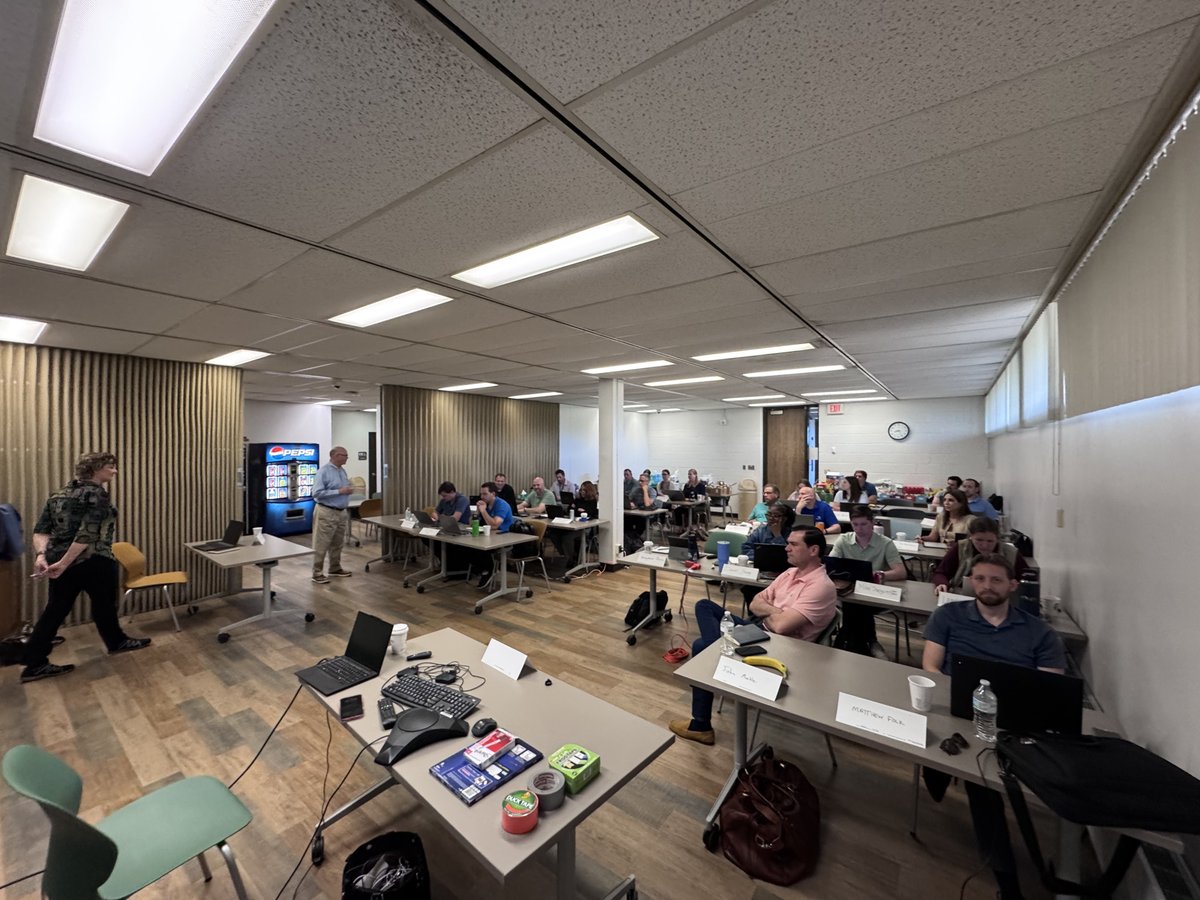 SAK_pipessolved's tweet photo. SAK recently hosted a 3-day DBIA training in Michigan, with Oakland County WRC providing facilities for their team and regional A&amp;E partners. Thanks to DBIA trainers Anna Pridmore, Norman Anderson &amp; Mike Soller. https://t.co/BRtv5VSknC