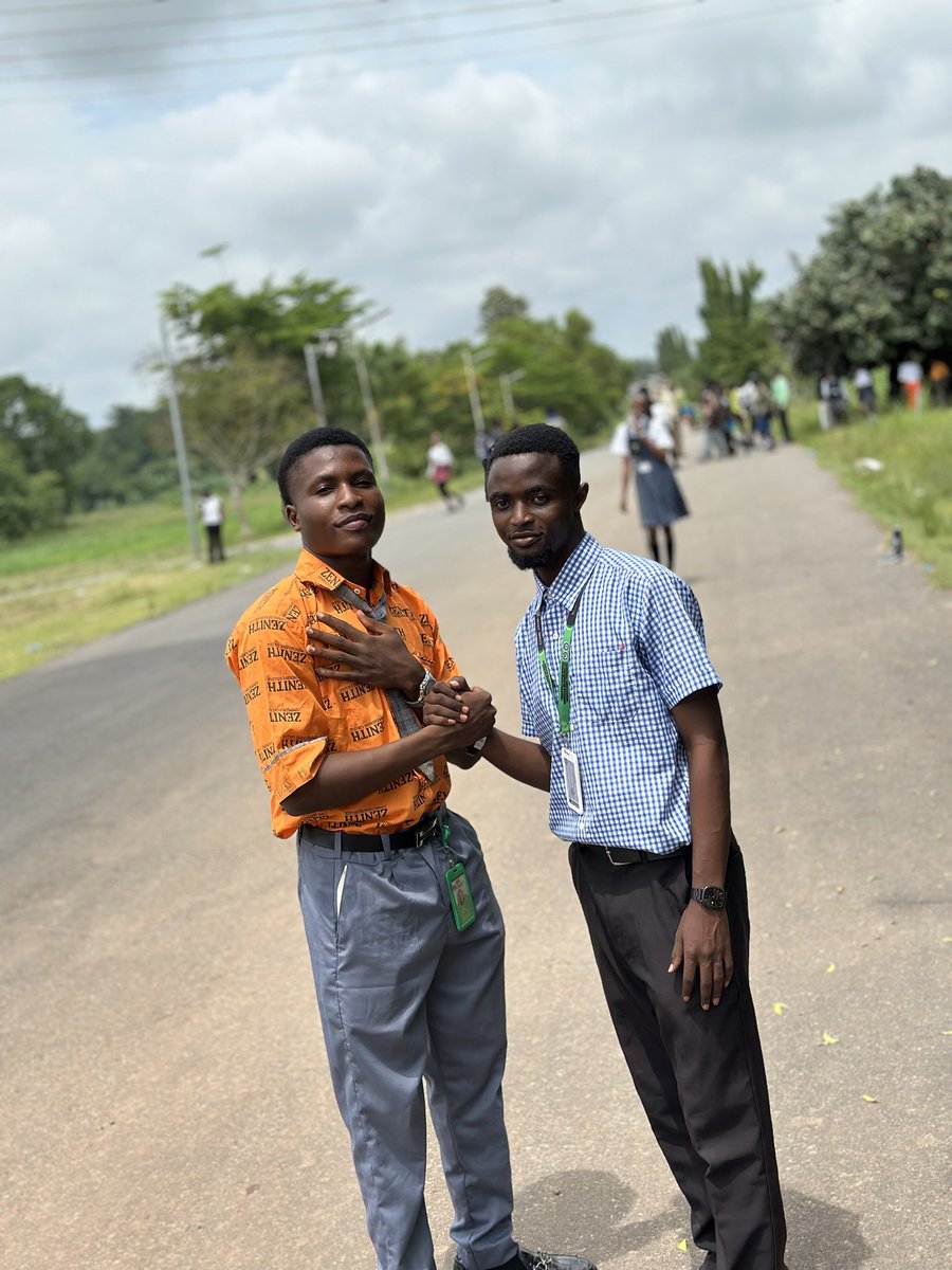 femzzy2004's tweet photo. Let’s go straight back to school 🤩🫂
Day 2 of the FYB Week (Back to School)
#FYBWeek #CorporateDay #FutureLeaders #ClassAndConfidence https://t.co/XPwJ0pje7g
