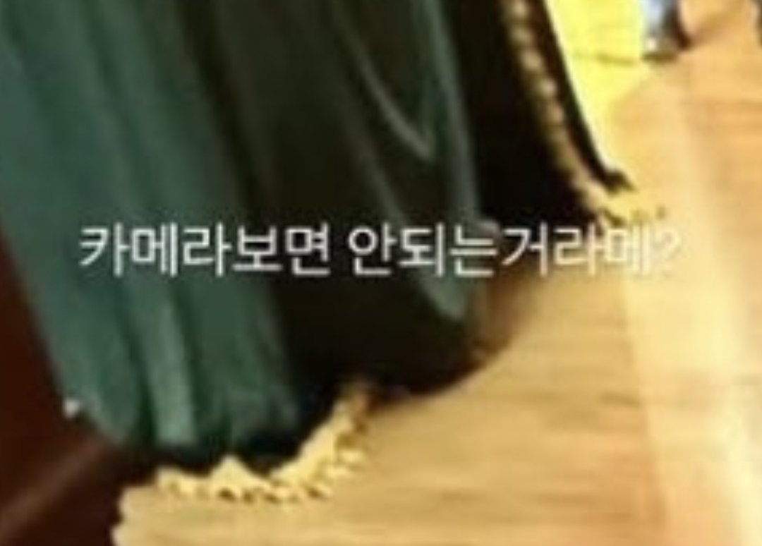 jining92's tweet photo. 지금봣어..이번엔 찾기쉬운듯 (mz하시네여 https://t.co/eecisu7wv9
