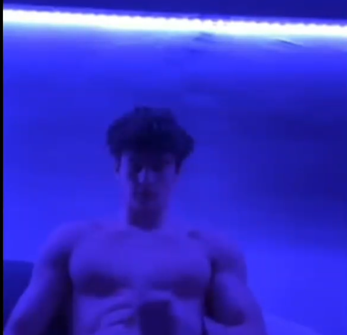 cleo76617's tweet photo. TRENDING ‼️ Jakol vid of Bach Buquen‼️ Just message me on my TG below to avail my private channel ( with other viral porn )
for as low as php 35 pesos lifetime access ‼️ kaya avai na‼️

TG: @Dvvvbbk ( https://t.co/zah0Ob1SnL ) https://t.co/UQiG2gYGjj