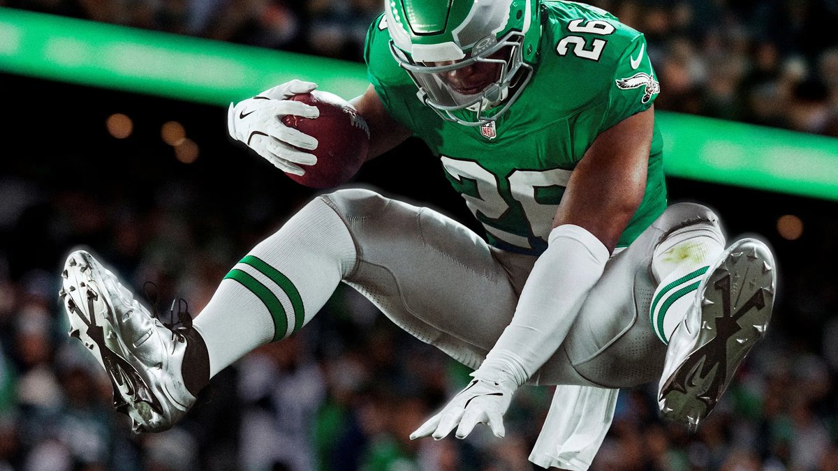 _EagleTimes's tweet photo. Saquon Barkley made TIME’s inaugural 100 Most Influential People in Sports list. 🦅

A 2,000-yard season. A Super Bowl. The first $20M RB.

Notably absent from the list: anyone from the Cowboys. 👀🦅 https://t.co/OqdZ8GcgLc