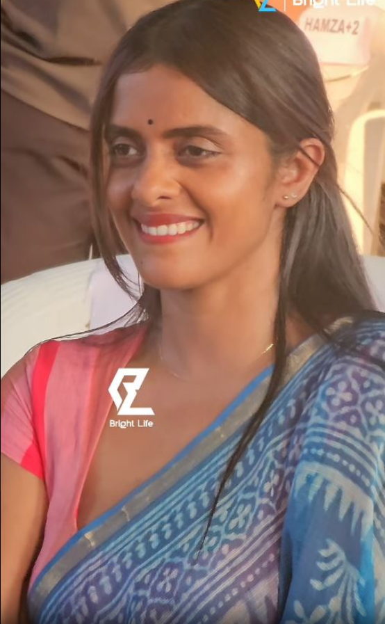 Bull_Madhan's tweet photo. That smile from your EX,bestie in our marriage.   
She knows how to mess with me to make me lose my cool. 
kinky look whispers a lot of sensual secrets tht we shared once intensely in bed. 😆📷😂 https://t.co/q4WArCq4AV