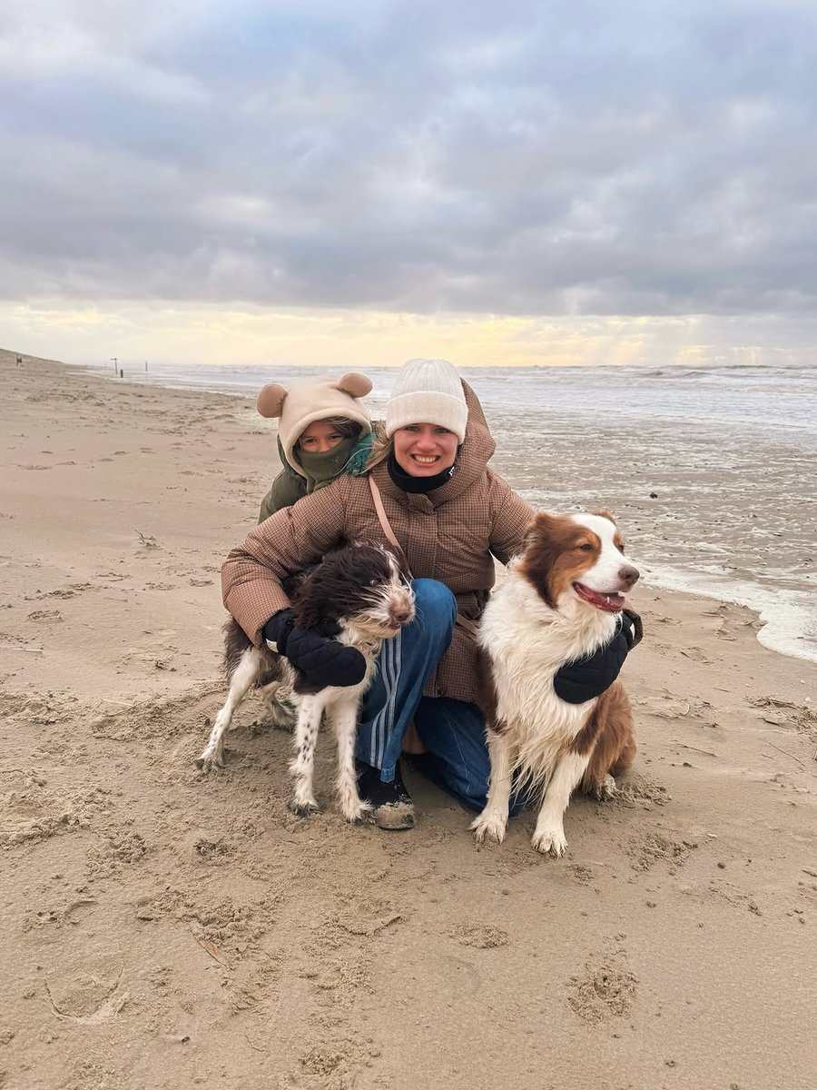 dafne_schippe's tweet photo. Wonderful week with my family 🤍☺️
Blown away (literally) 🌬️ https://t.co/HQFEWYe6YV