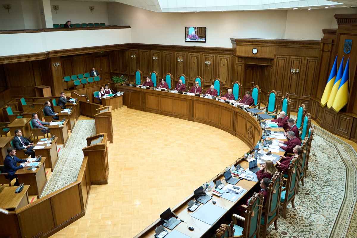 CCofUkraine's tweet photo. ⚖️ Порядок виплати пенсій окремим категоріям осіб у 2025 році: Велика палата КСУ розглядає справу за поданням Верховного Суду

Більше 👉 https://t.co/VeQRD17XT0 https://t.co/TfoliVjzi8