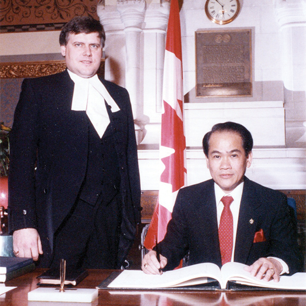 HedyFry's tweet photo. This Filipino Heritage Month, we celebrate the remarkable contributions Filipino Canadians have made to communities across our country.

Dr. Rey Pagtakhan, physician, immigrated to Canada from the Philippines settling in Manitoba, he became the first Filipino-born Canadian elected to Parliament, inspiring future generations through his leadership and public service.

#FilipinoHeritageMonth #BuildingANation