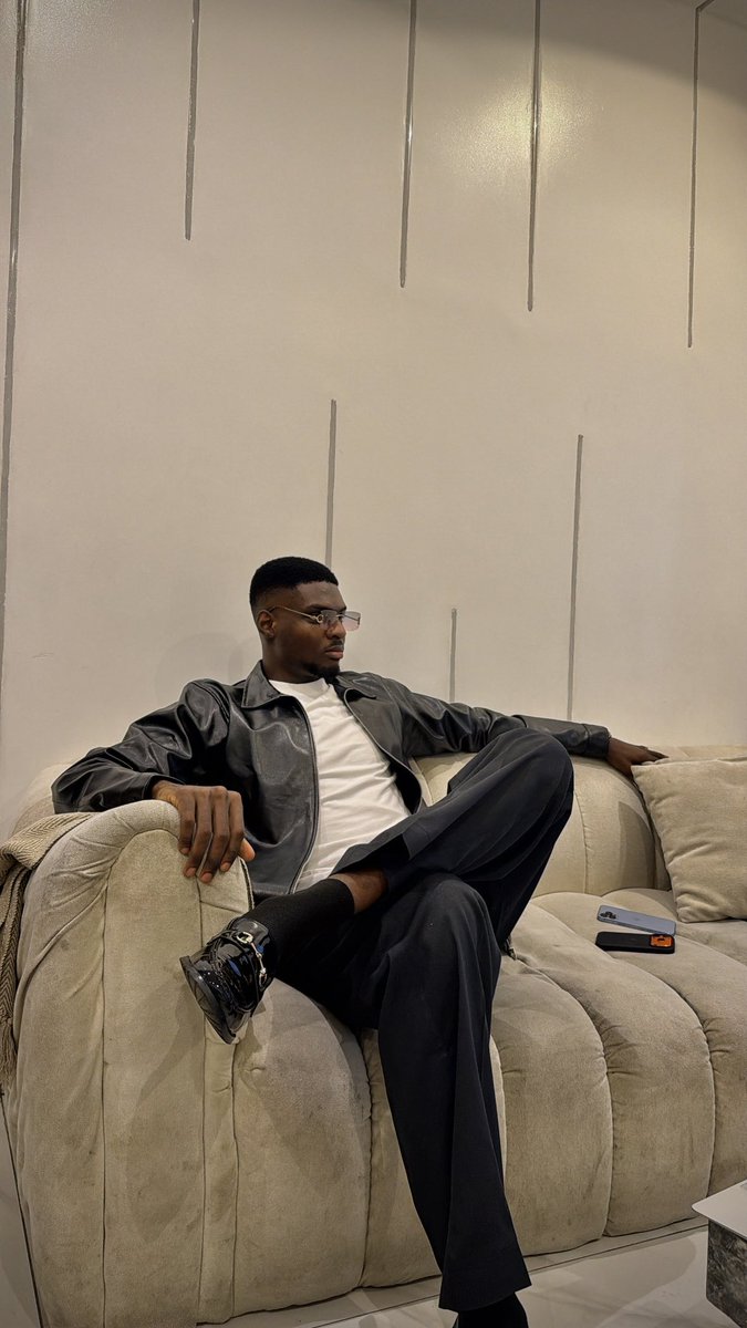 Tobi🧡 tweet media