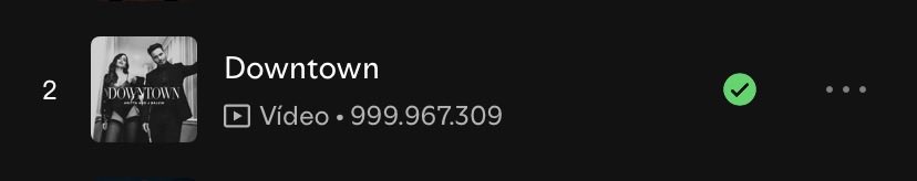 AnittoBley's tweet photo. Ai que ódio… alguém sabe como funciona a capa do Billions Club? Pq bateram 1B juntas https://t.co/V6xQ8Y9zNg