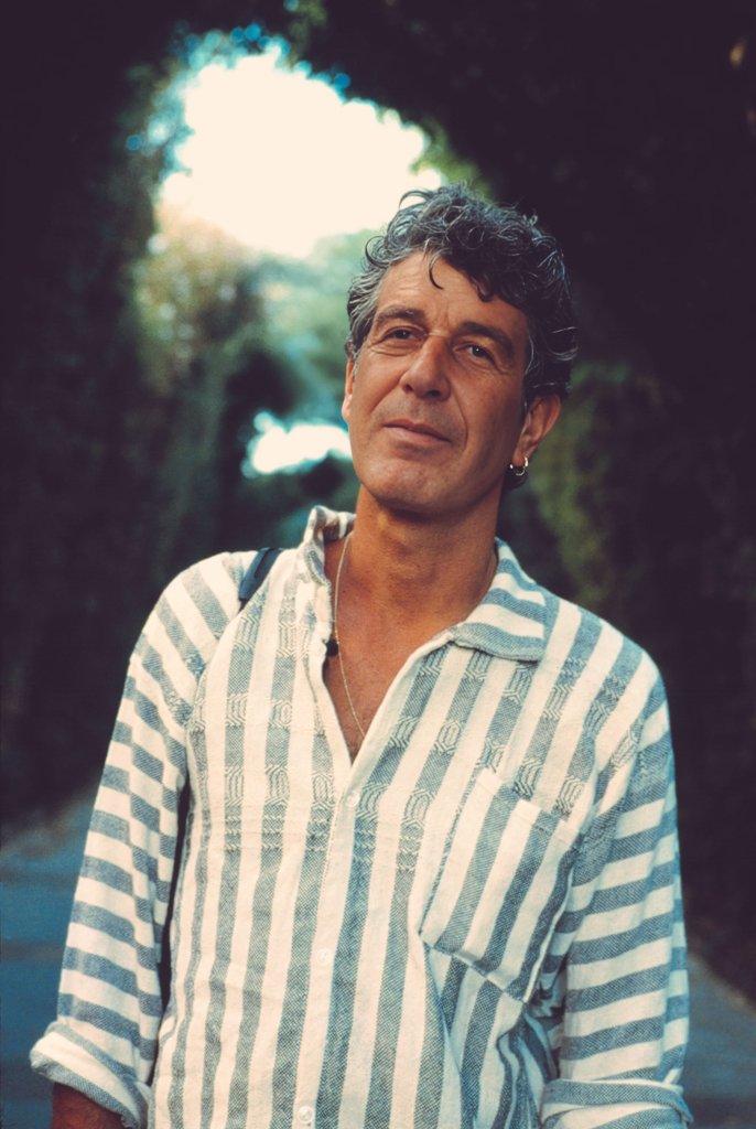 paolodurex's tweet photo. Chef and author Anthony Bourdain died 8 years ago today. https://t.co/hhwxz2IzzD